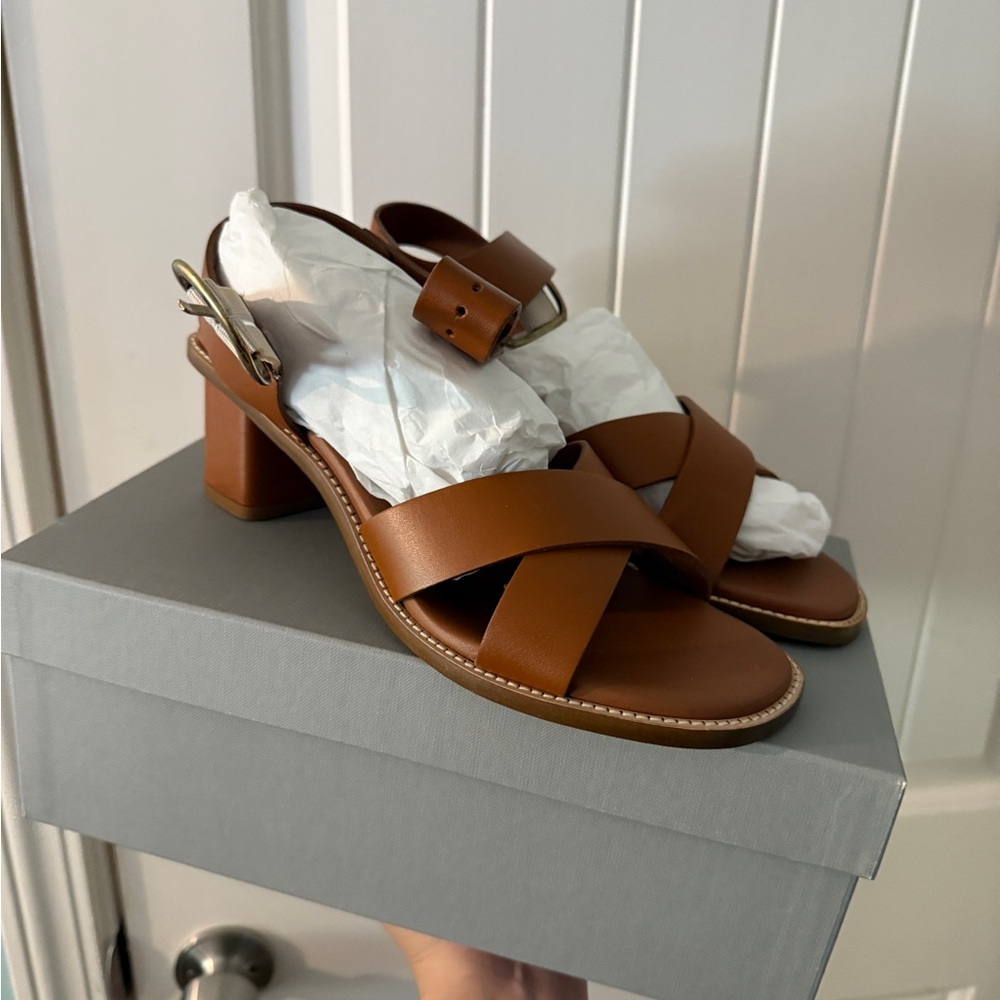 Everlane heeled leather sandals